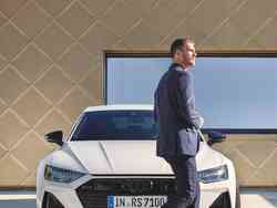 Audi RS7 white 2021 man